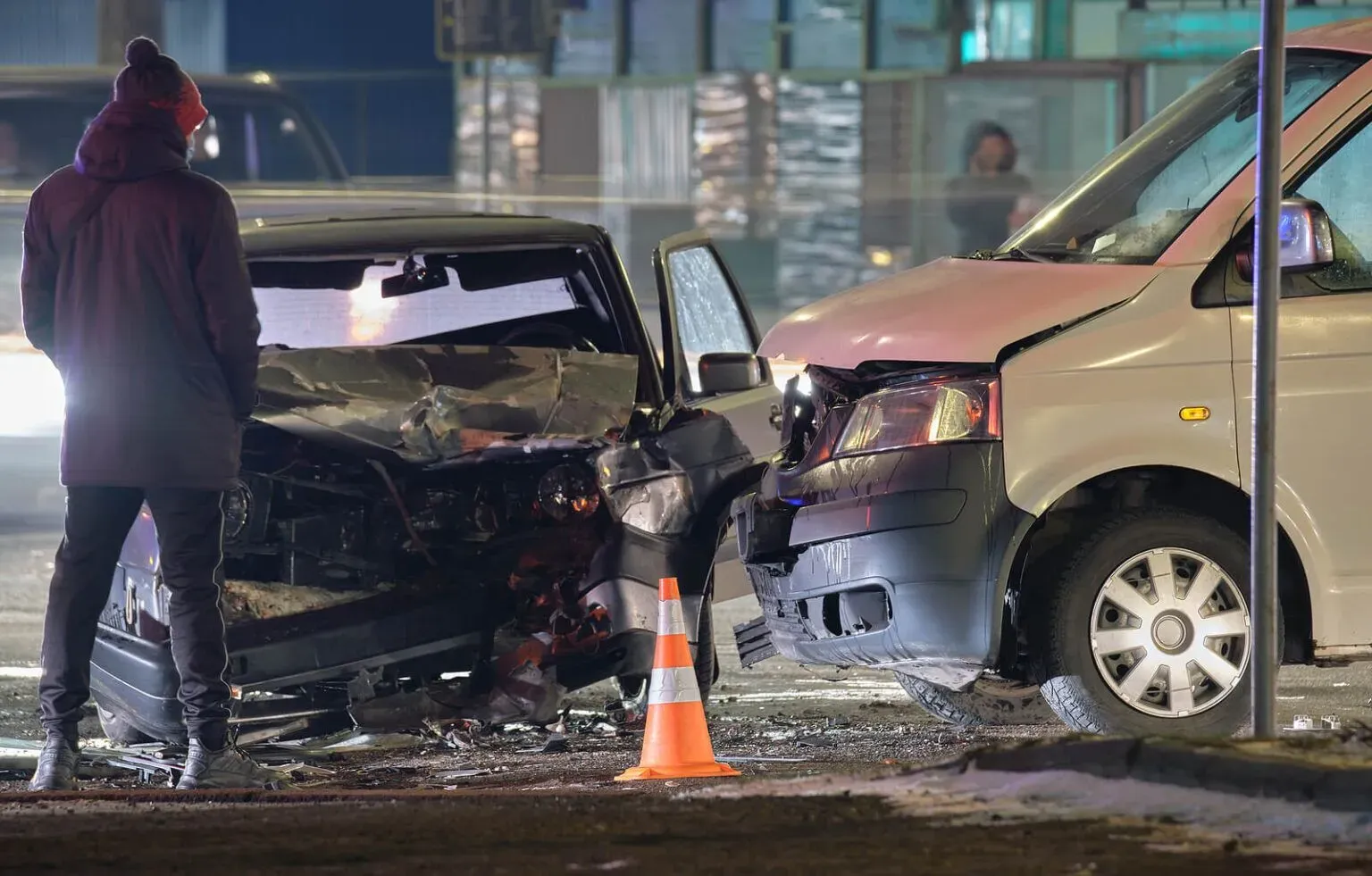 Cars-Crashed-Heavily-In-Road-A-1536x981.webp